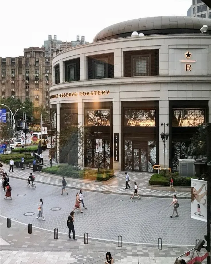 Model Operasi Luckin Coffee